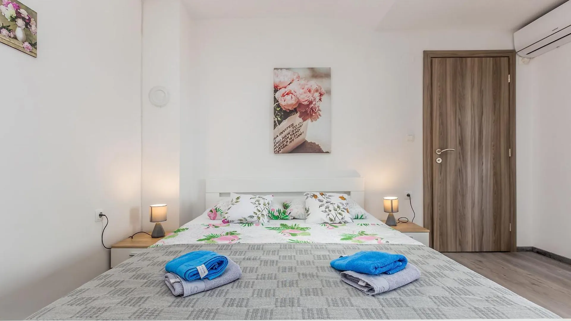 Apartmani Tena Njivice 0*,  Croatia