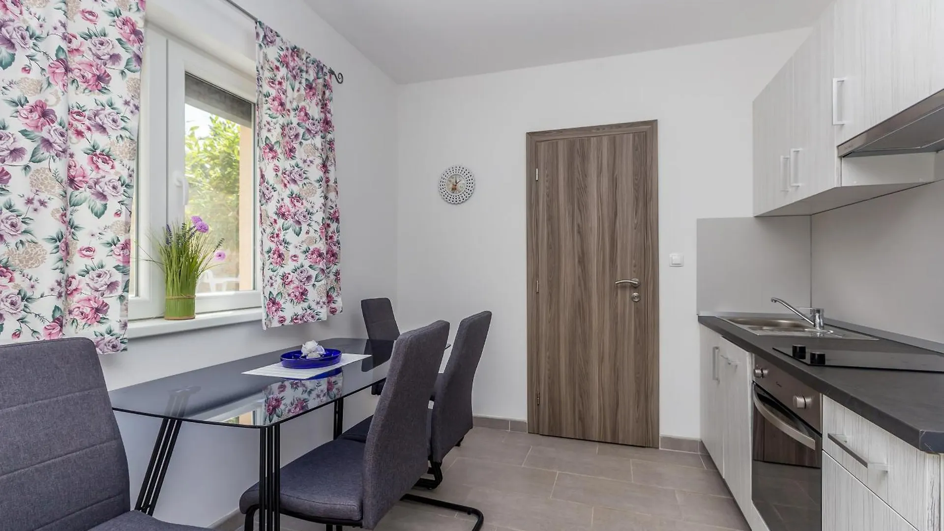 Apartmani Tena Njivice Apartment