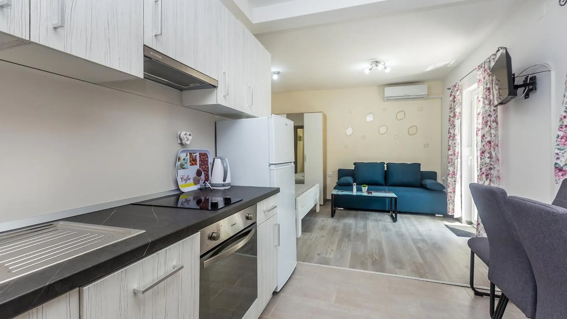 Apartment Apartmani Tena Njivice