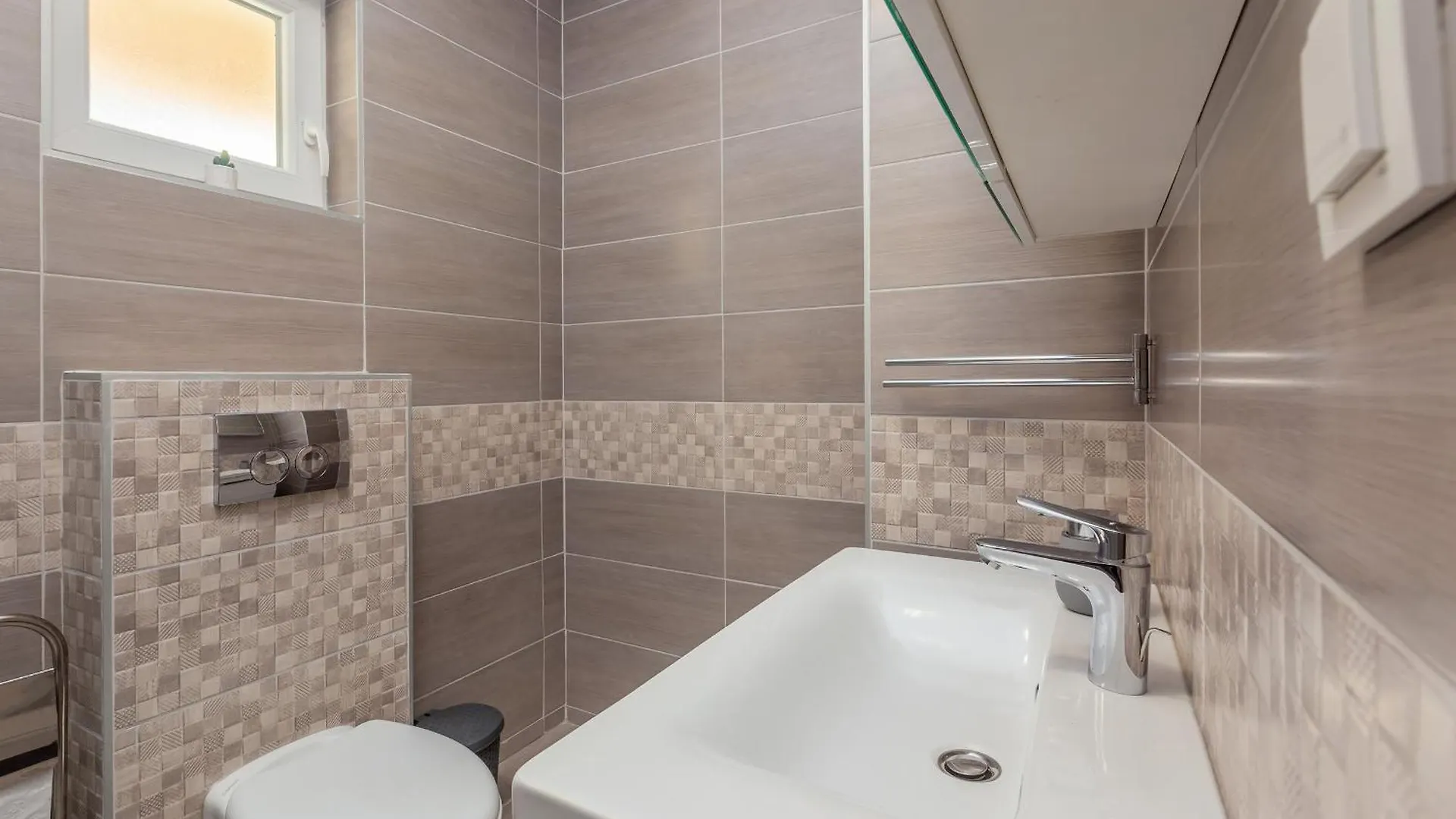 Apartmani Tena Njivice