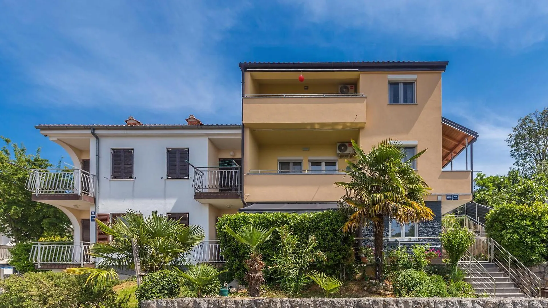 Lägenhet Apartmani Tena Njivice